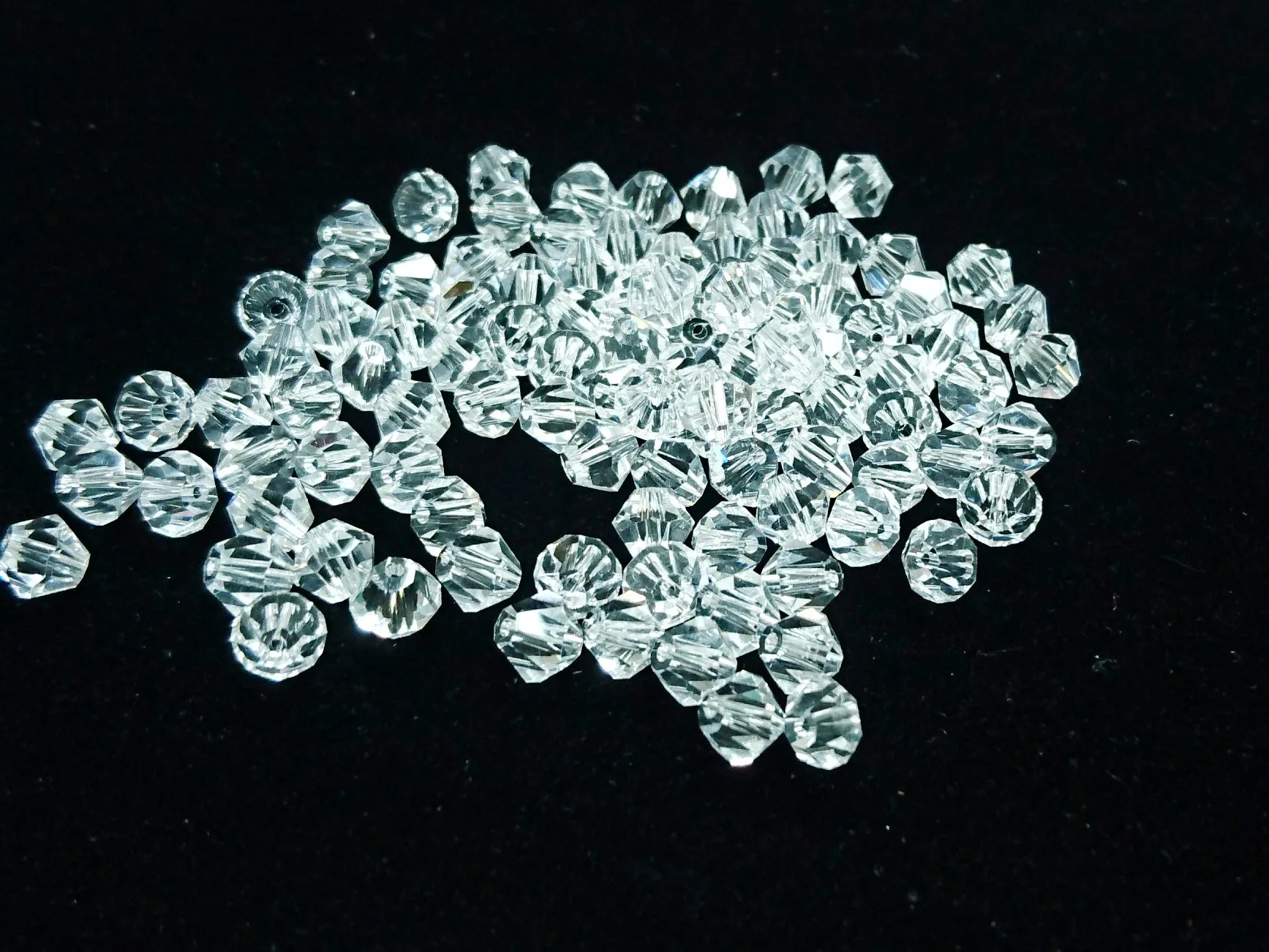 Bicone Glass Bead, 5mm, clear, 72pcs | 雙尖水晶玻璃, 5mm, 透明白, 72粒